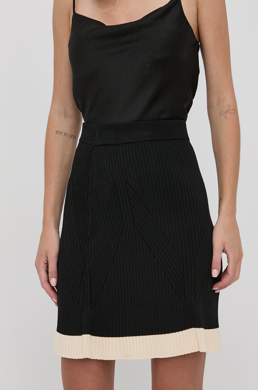 Silvian heach fusta culoarea negru, mini, drept