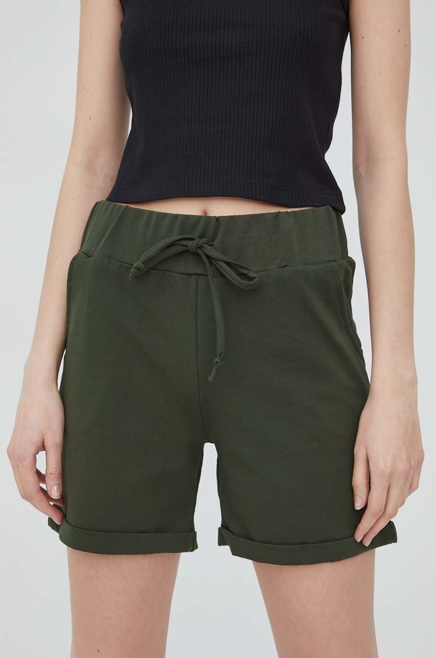 

Къси панталони Cross Jeans в зелено с изчистен дизайн с висока талия, Зелен