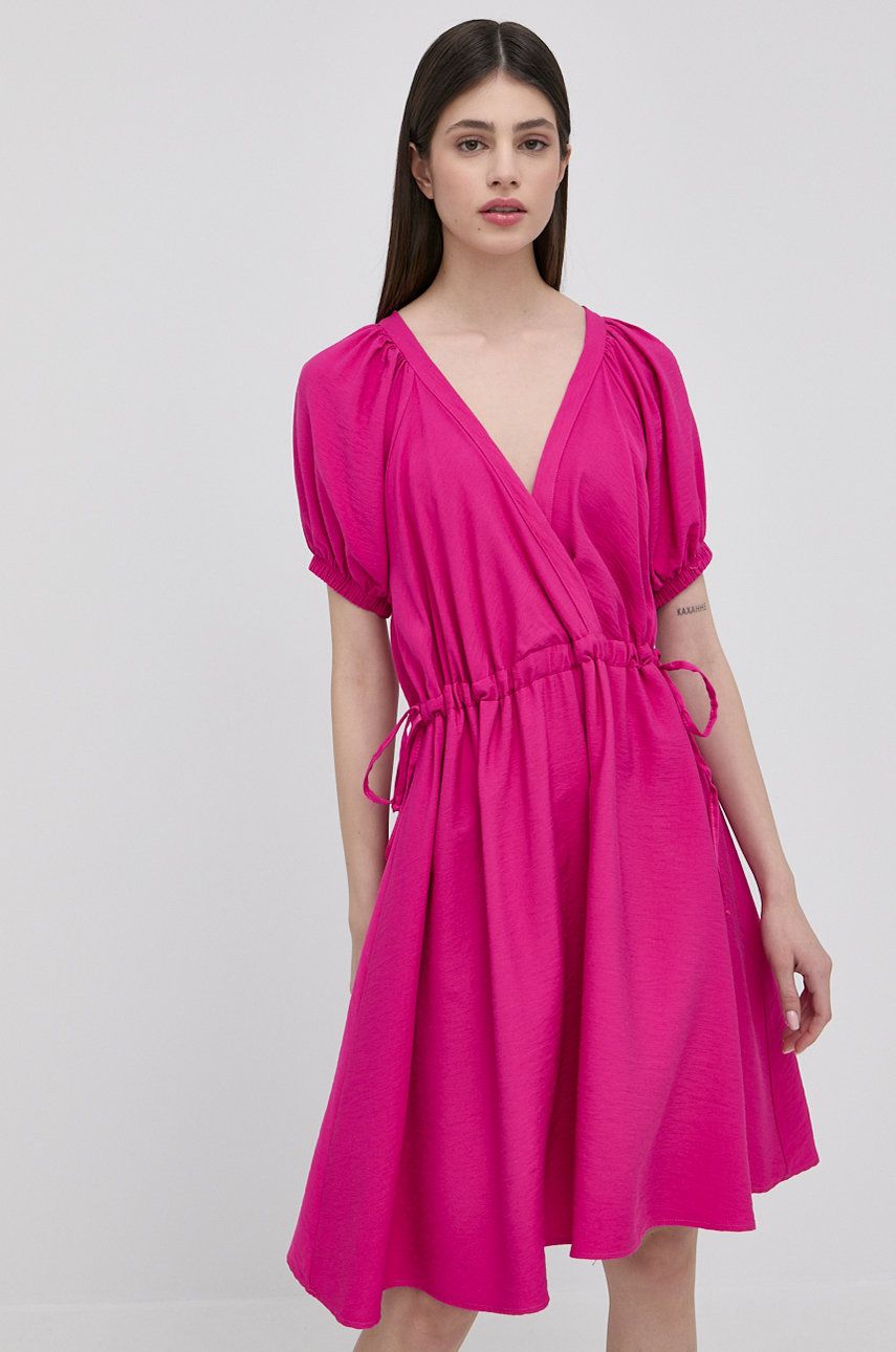 Silvian Heach rochie culoarea roz, mini, evazati