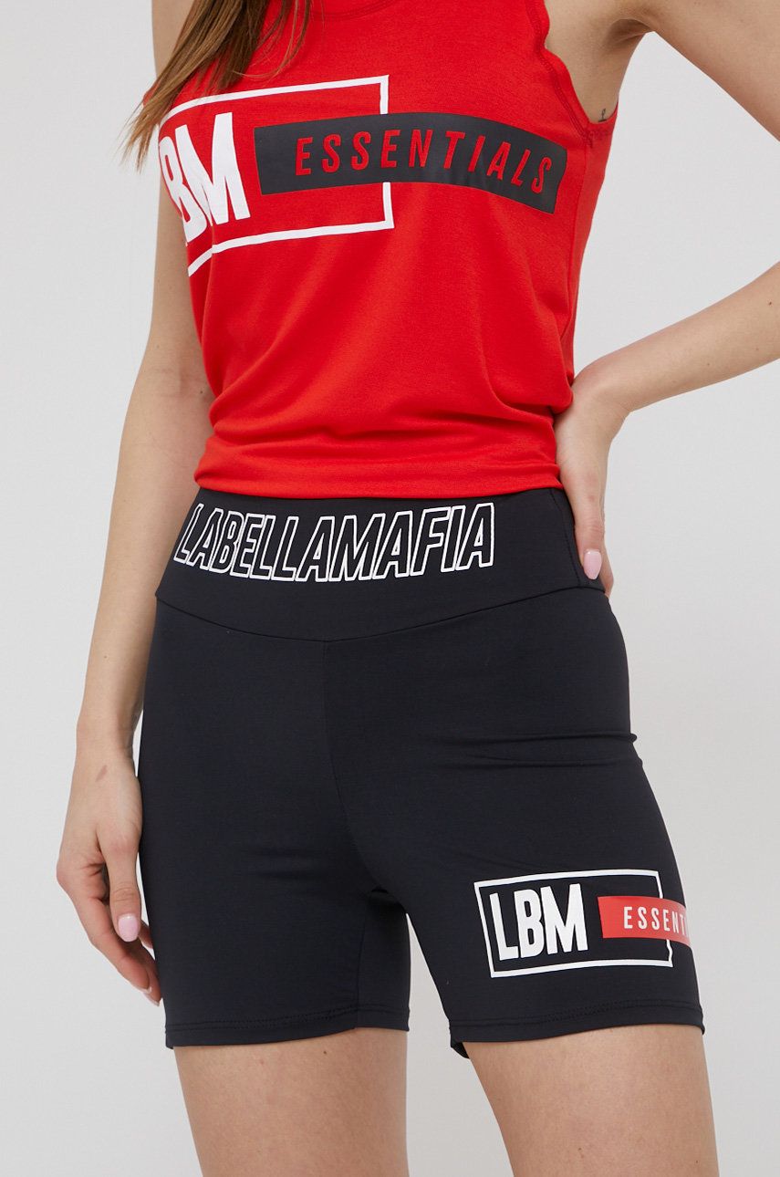LaBellaMafia pantaloni scurți de antrenament Essentials femei, culoarea negru, cu imprimeu, medium waist answear imagine noua