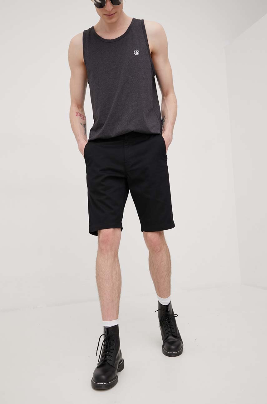 

Къси панталони Volcom в черно, Черен