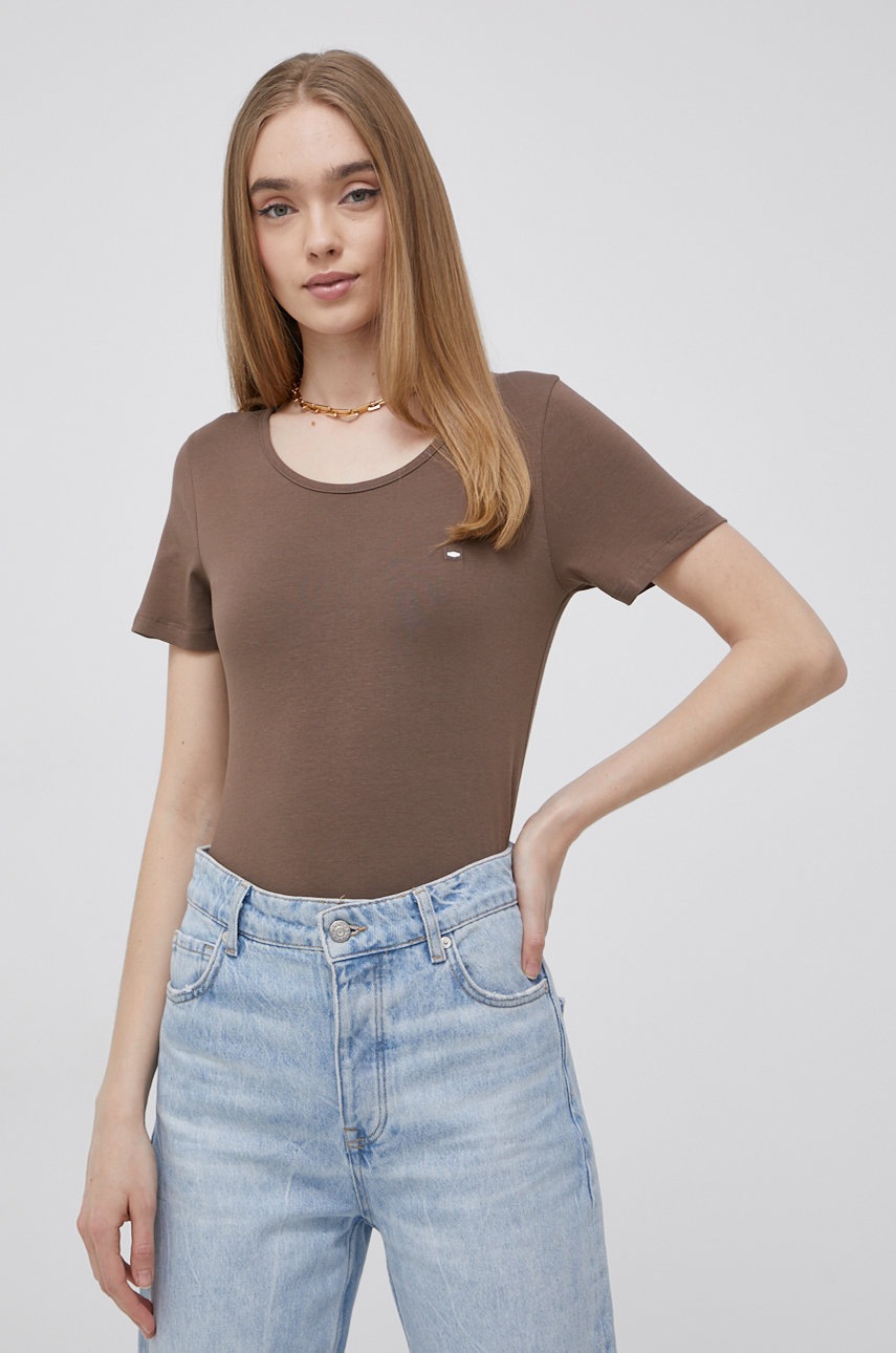 

Тениска Cross Jeans дамски в кафяво, Кафяв