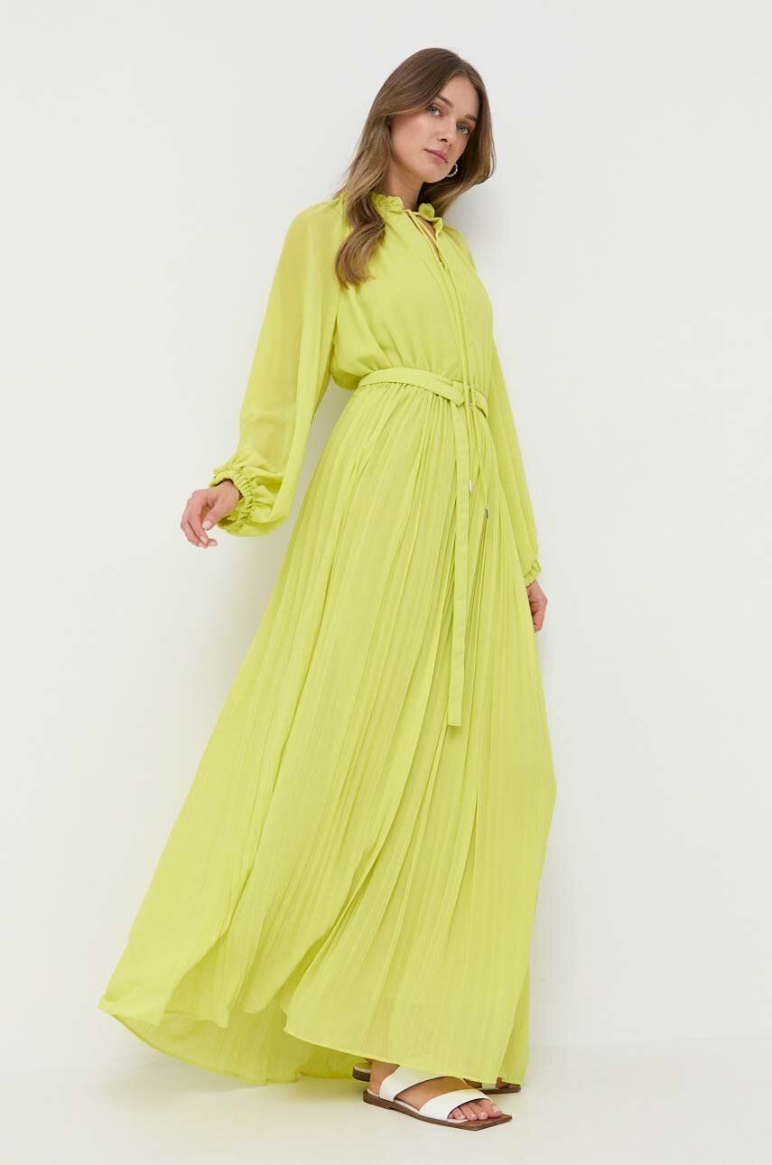 Šaty Beatrice B zelená barva, maxi - zelená -  100 % Polyester