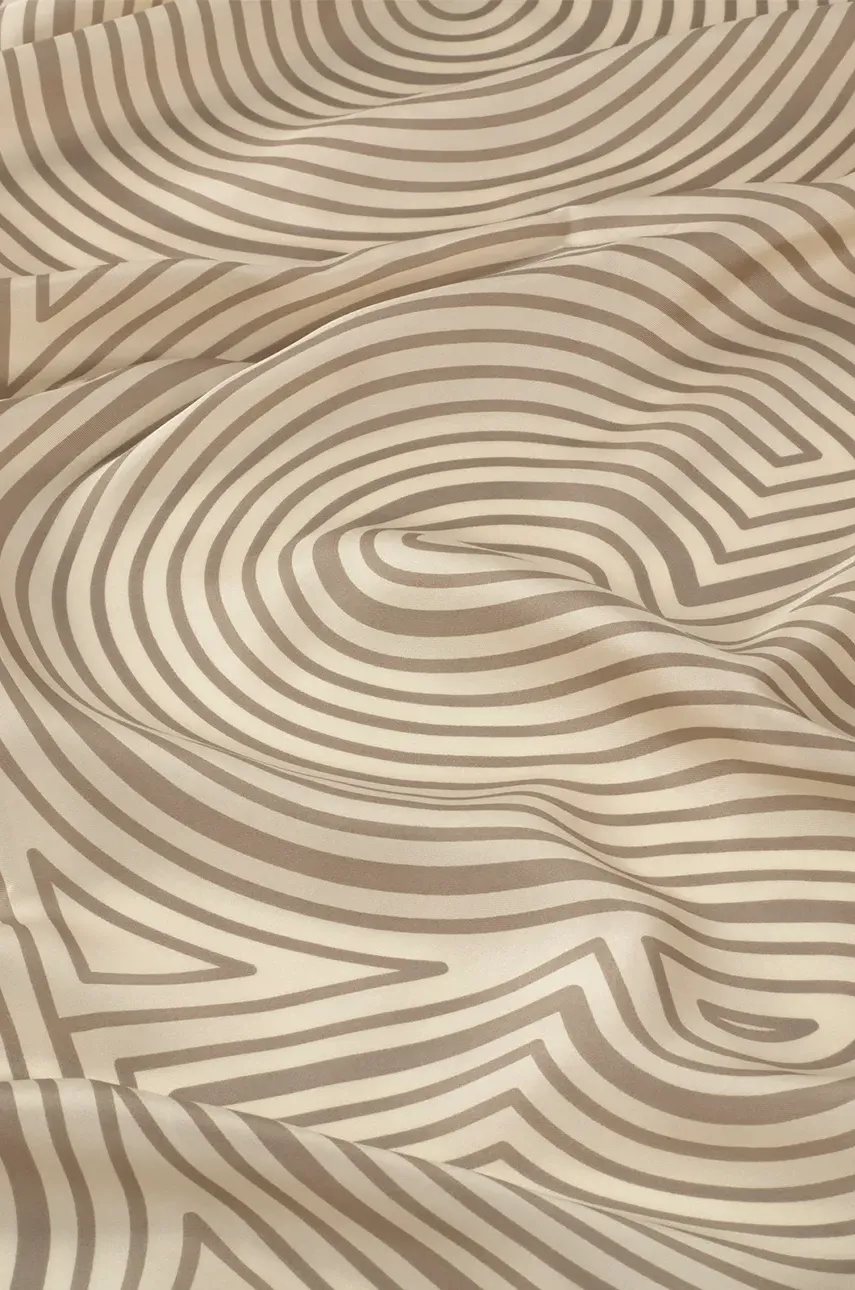 Шелковый платок Tous TEXTIL женский цвет бежевый узор 2002200801 Шелковый платок Tous TEXTIL женский цвет бежевый узор 2002200801