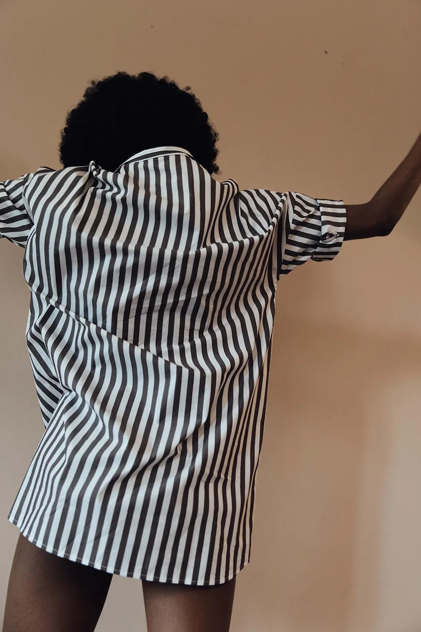 MUUV. rochie culoarea maro, mini, oversize - 0 | YEO