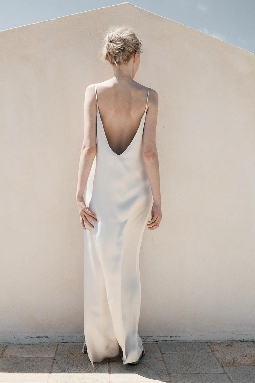 Φόρεμα MUUV. FEU χρώμα: μπεζ φωτογραφία