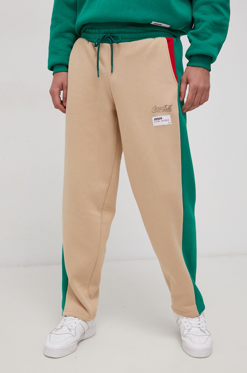 Local heroes pantaloni coca x cola bărbați, culoarea galben, modelator