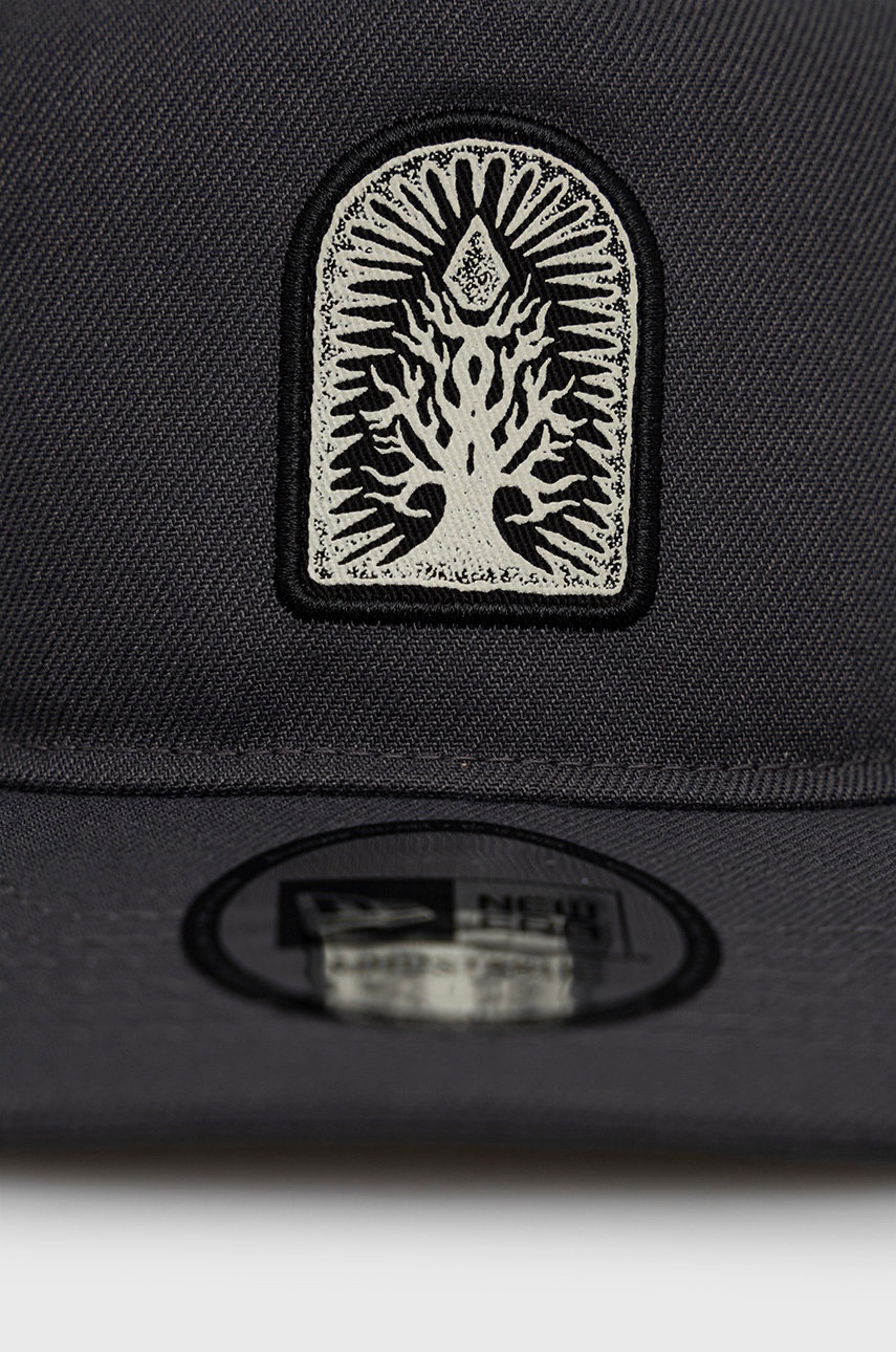 

Шапка Volcom цвет серый с аппликацией