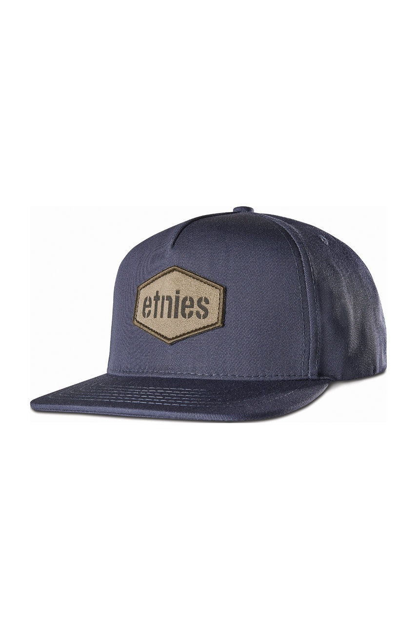 

Шапка Etnies Millwood в тъмносиньо с апликация, Тъмносин
