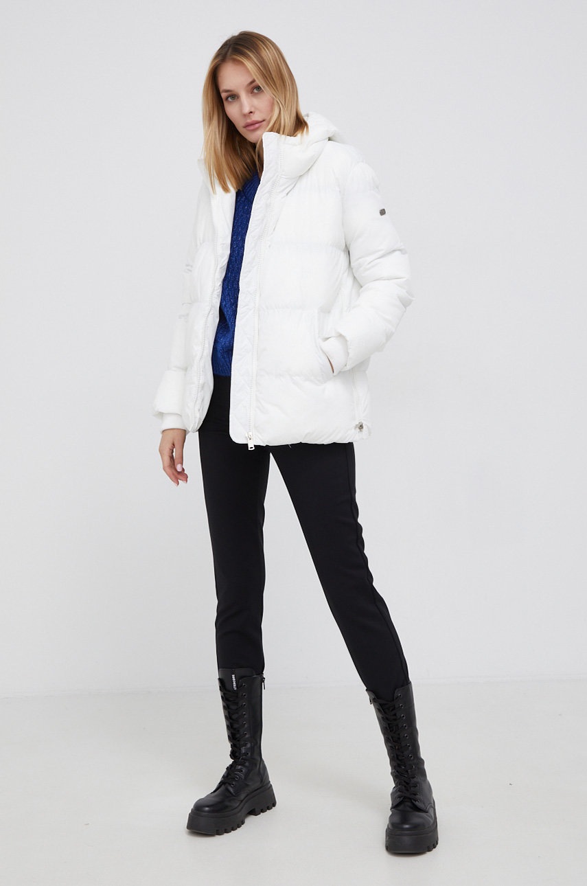 

Куртка Cross Jeans цвет белый зимняя