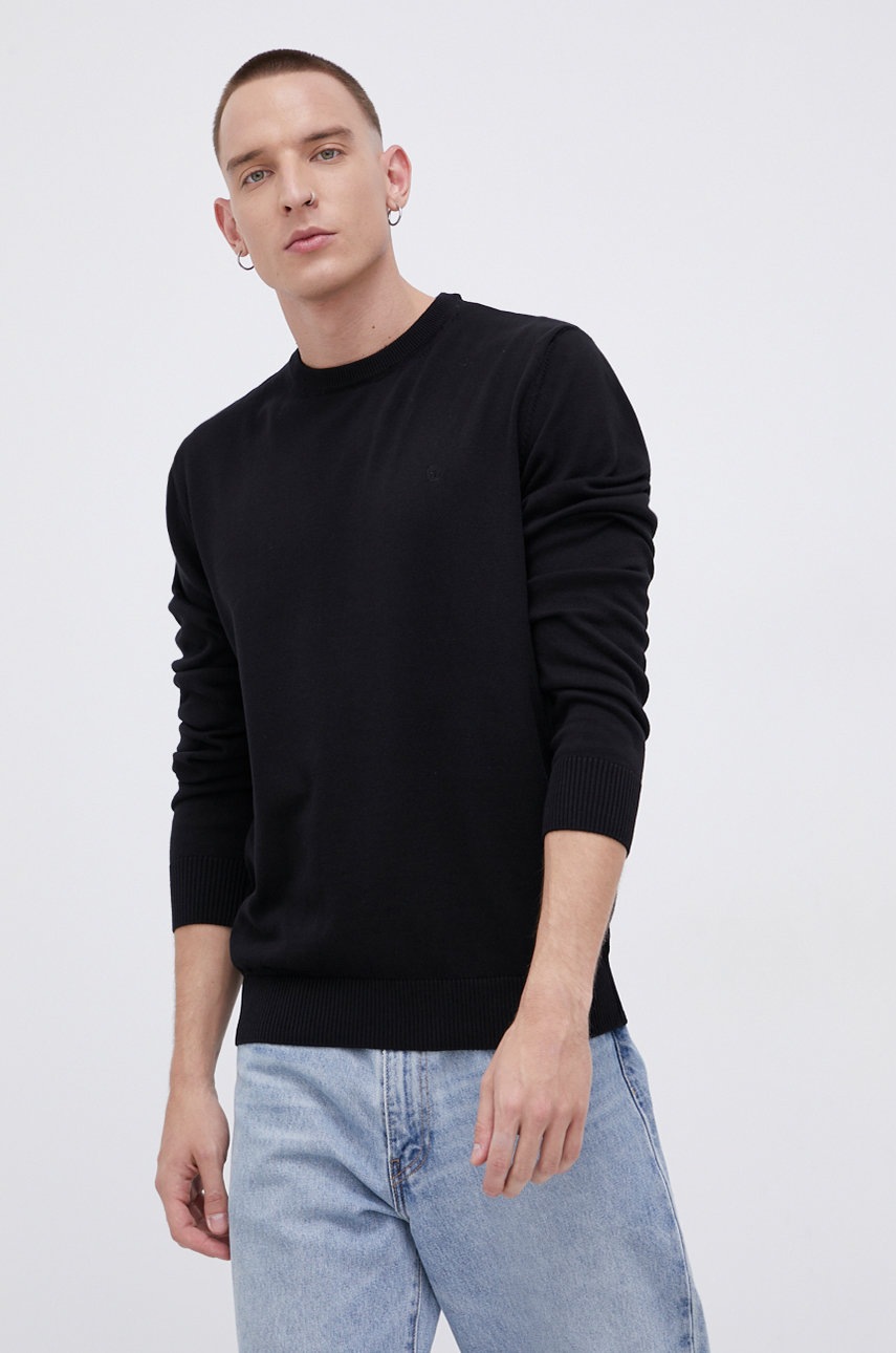 

Памучен пуловер Cross Jeans мъжки в черно, Черен