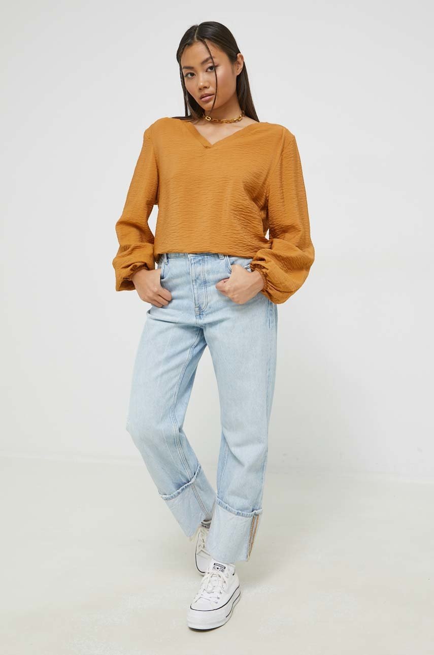 

Блузка Cross Jeans жіноча колір коричневий однотонна