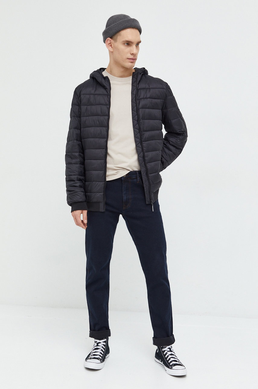 

Куртка Cross Jeans чоловіча колір чорний перехідна