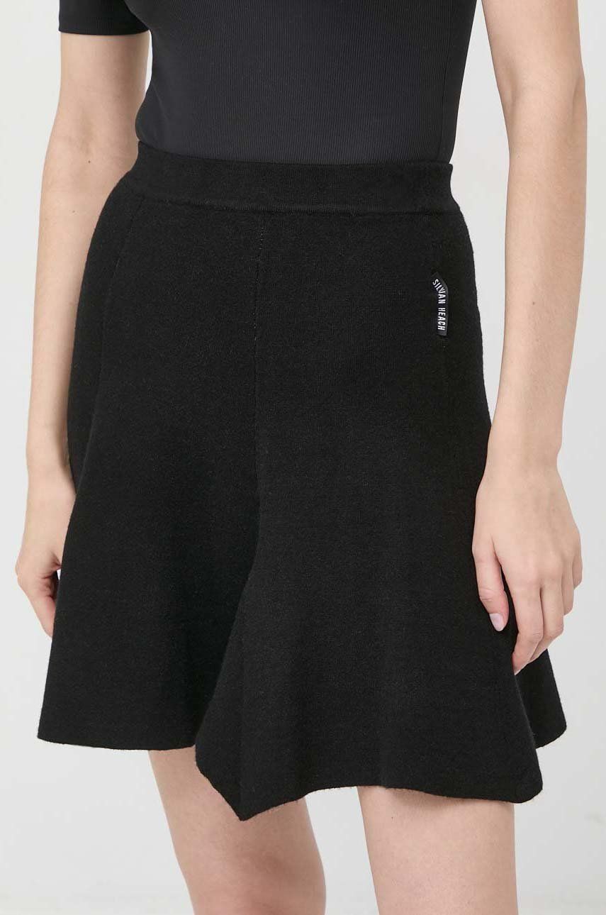 Silvian Heach spódnica kolor czarny mini rozkloszowana