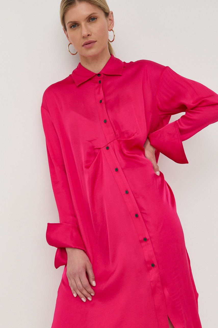 Šaty Herskind růžová barva, midi, oversize - růžová -  100% Viskóza