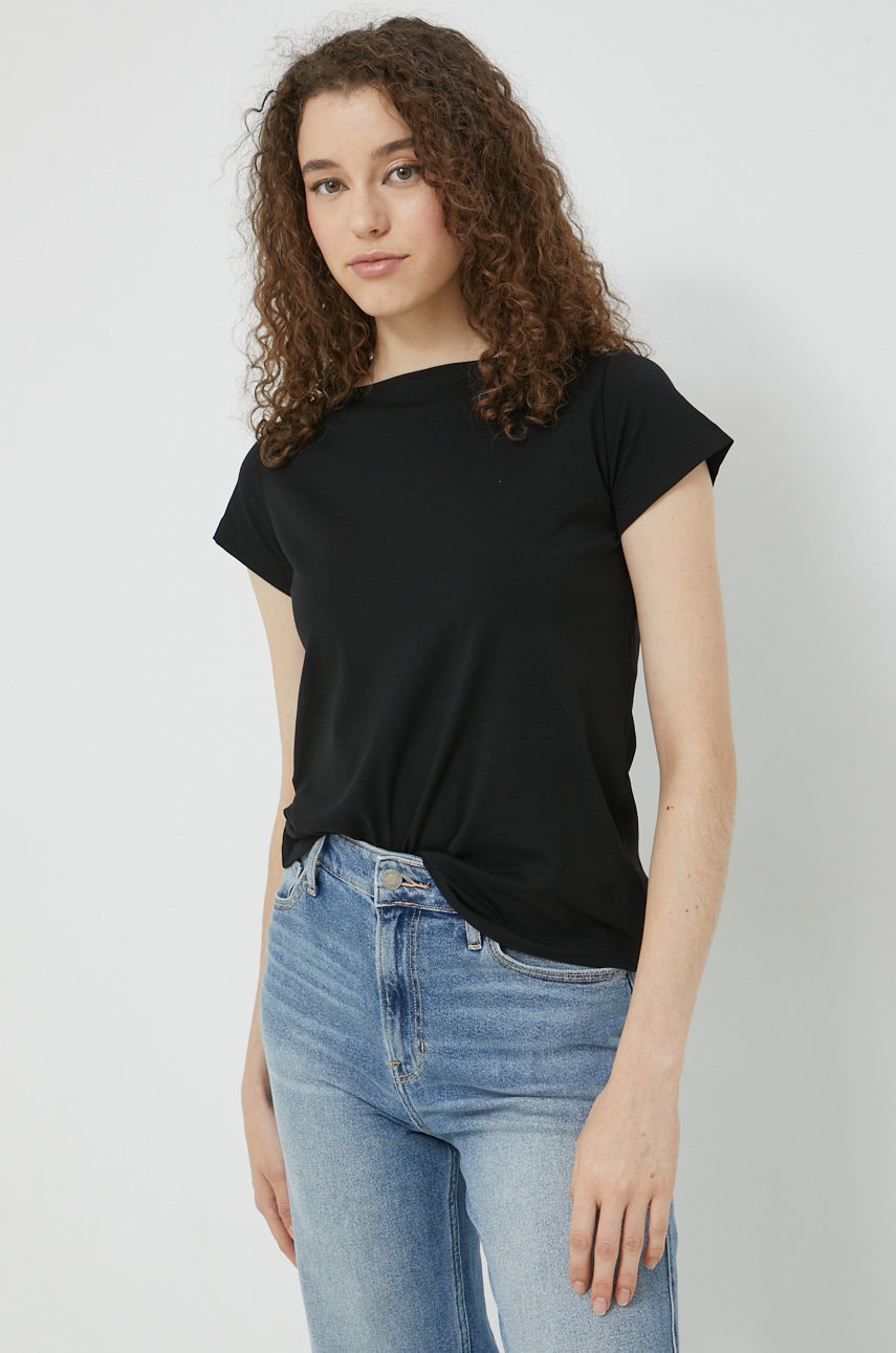 

Тениска Cross Jeans в черно, Черен