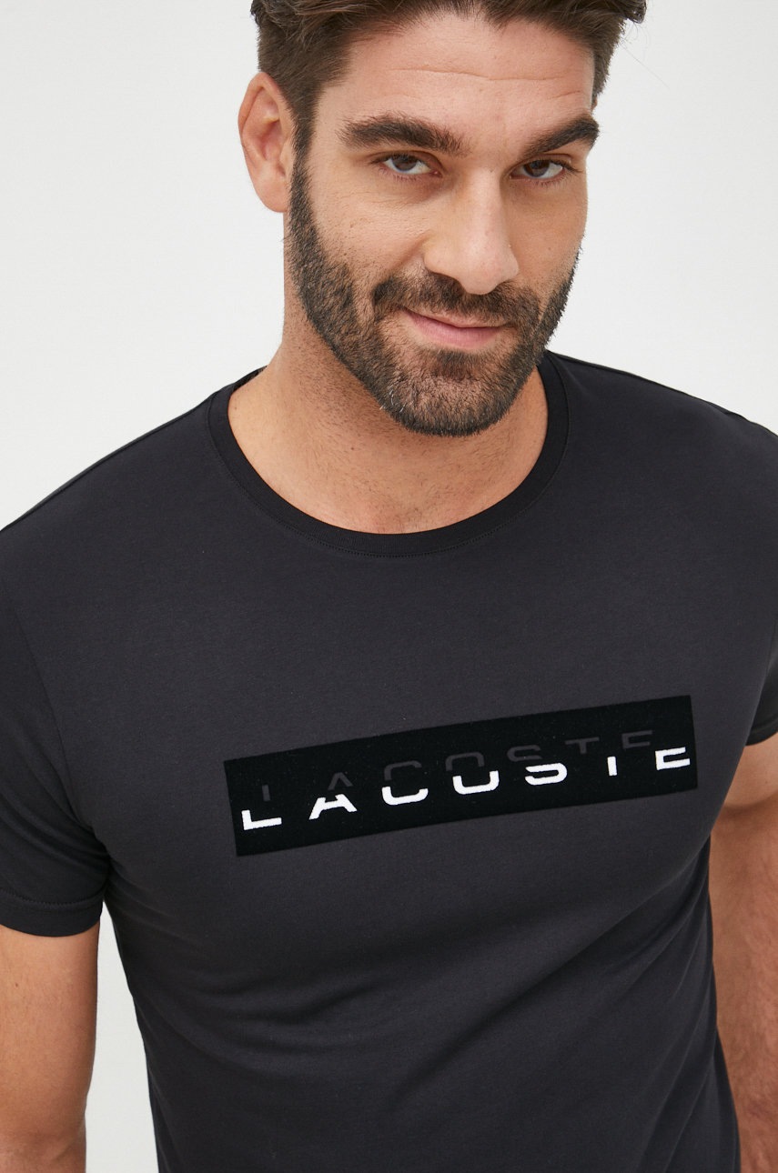 

Памучна тениска Lacoste в черно с апликация, Черен