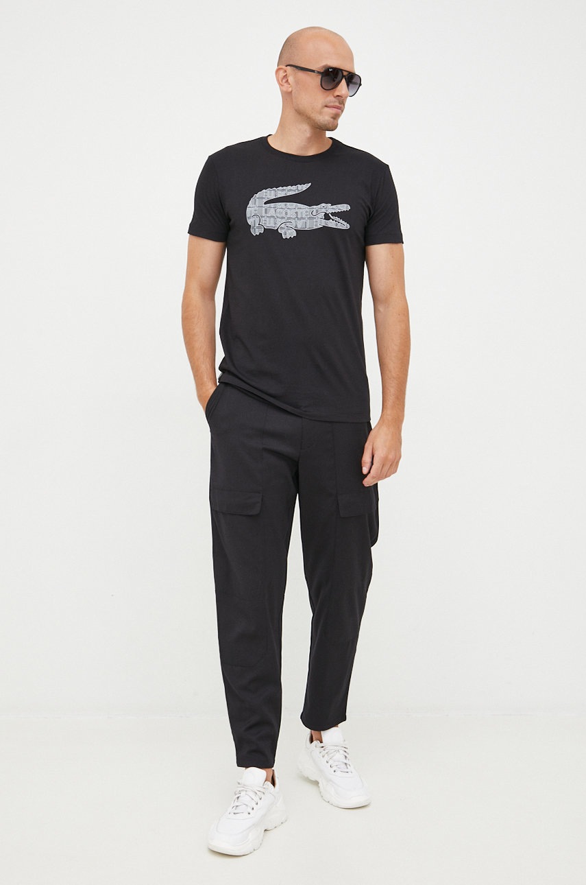 

Памучна тениска Lacoste в черно с принт, Черен