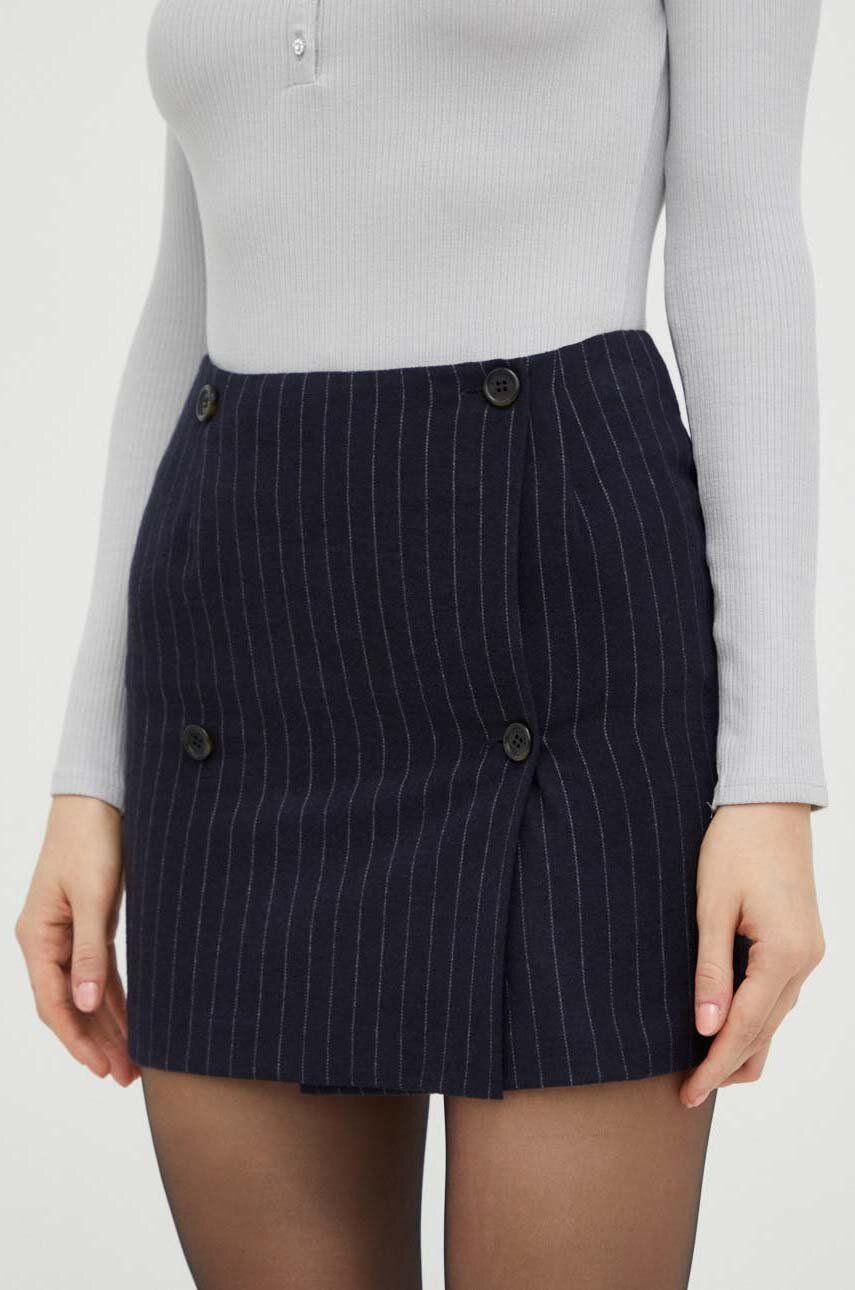 Așteaptă imaginea pentru produs