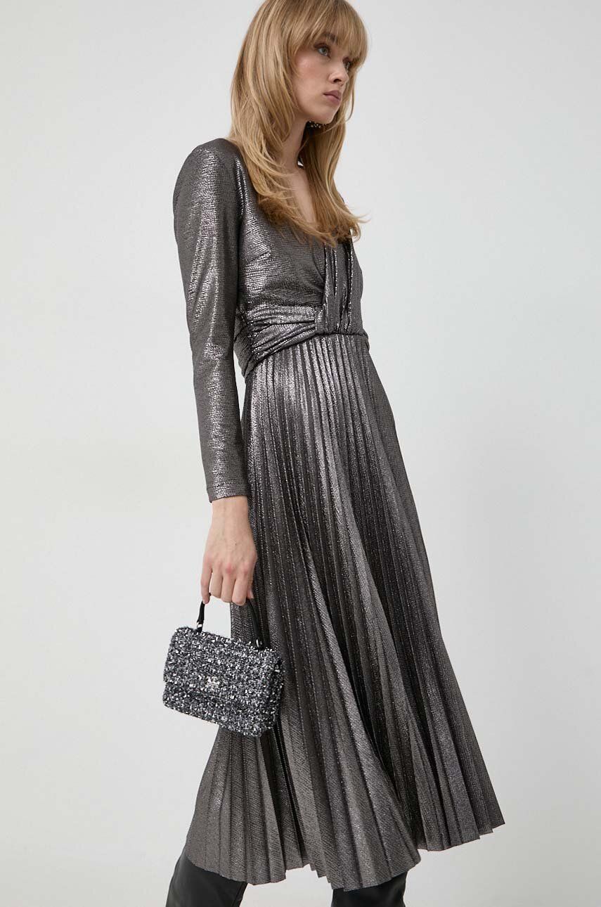 Šaty Nissa stříbrná barva, midi - stříbrná - 95 % Polyester