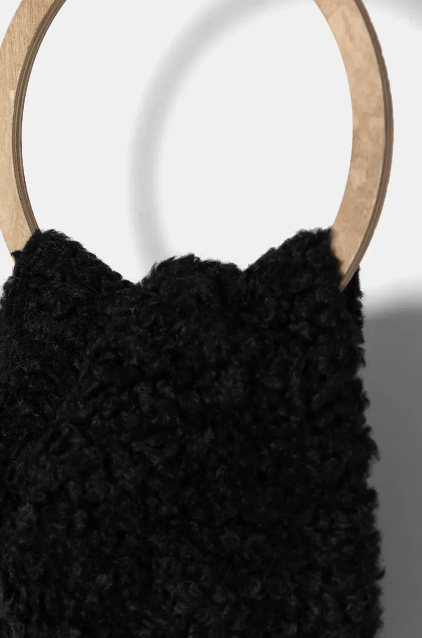 Шарф Bomboogie женский цвет чёрный однотонный WW6216TSFC4 Шарф Bomboogie женский цвет чёрный однотонный WW6216TSFC4