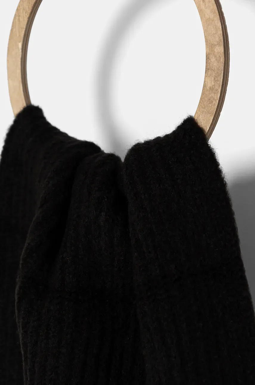 Шарф Bomboogie женский цвет чёрный однотонный WW8287TZNA3 Шарф Bomboogie женский цвет чёрный однотонный WW8287TZNA3