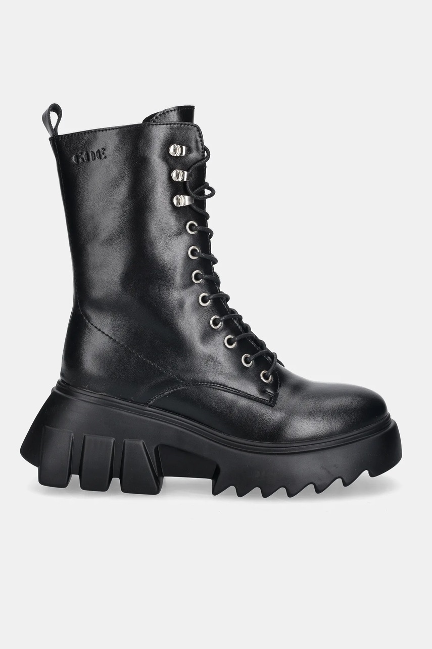 Кожаные полусапоги GOE цвет чёрный на платформе слегка утеплённый SS2N4131 BLACK