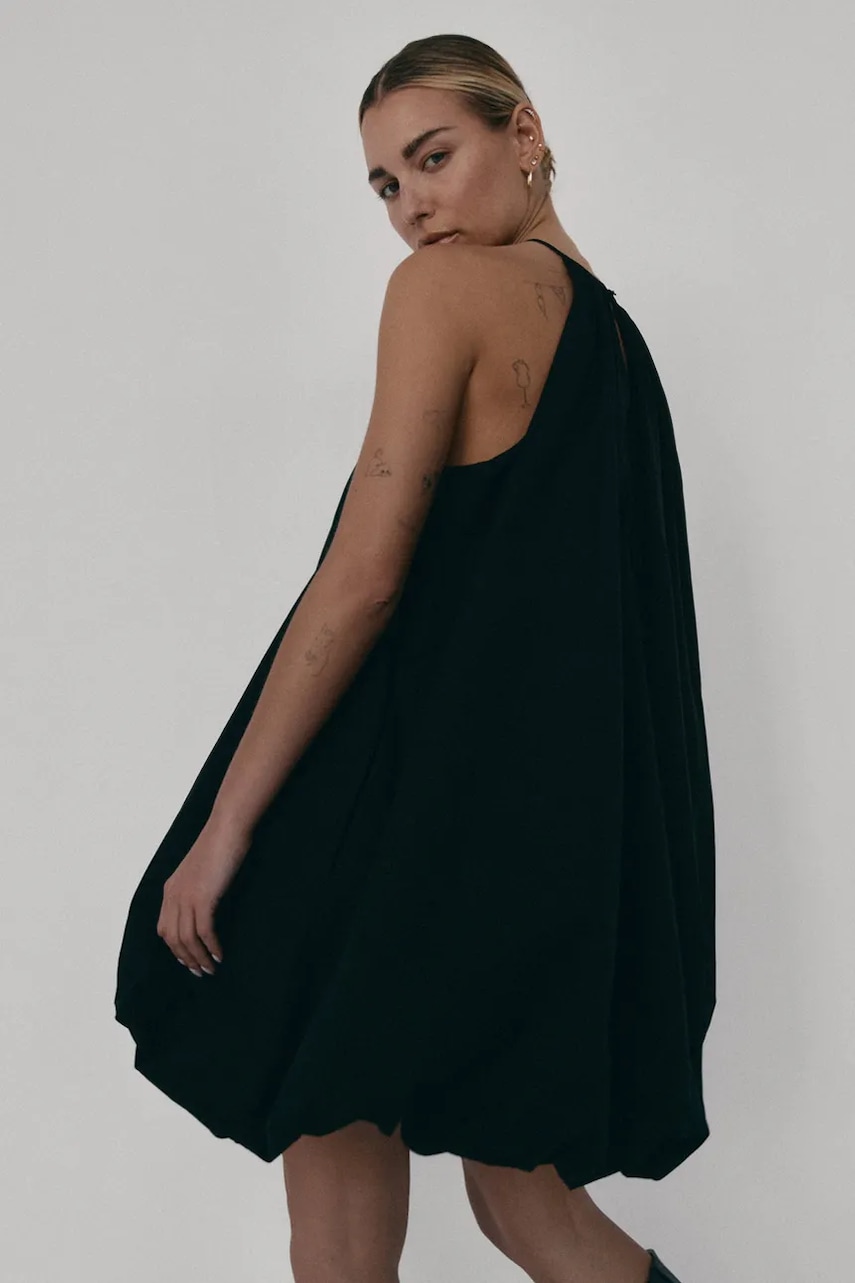Сукня MUUV. LOU колір чорний mini oversize