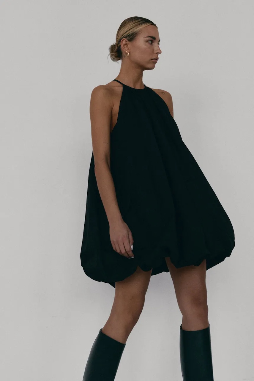 Сукня MUUV. LOU колір чорний mini oversize