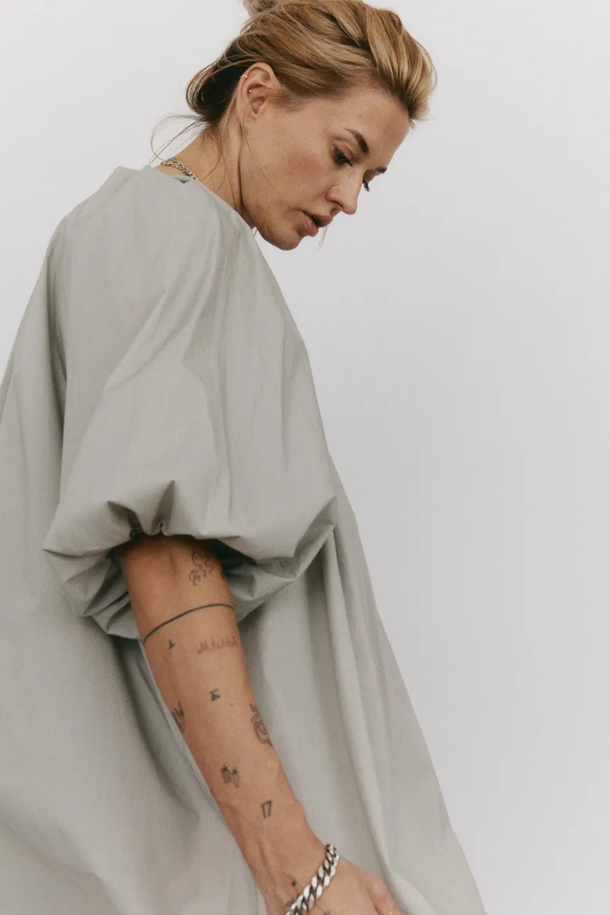 Сукня MUUV. колір сірий mini oversize