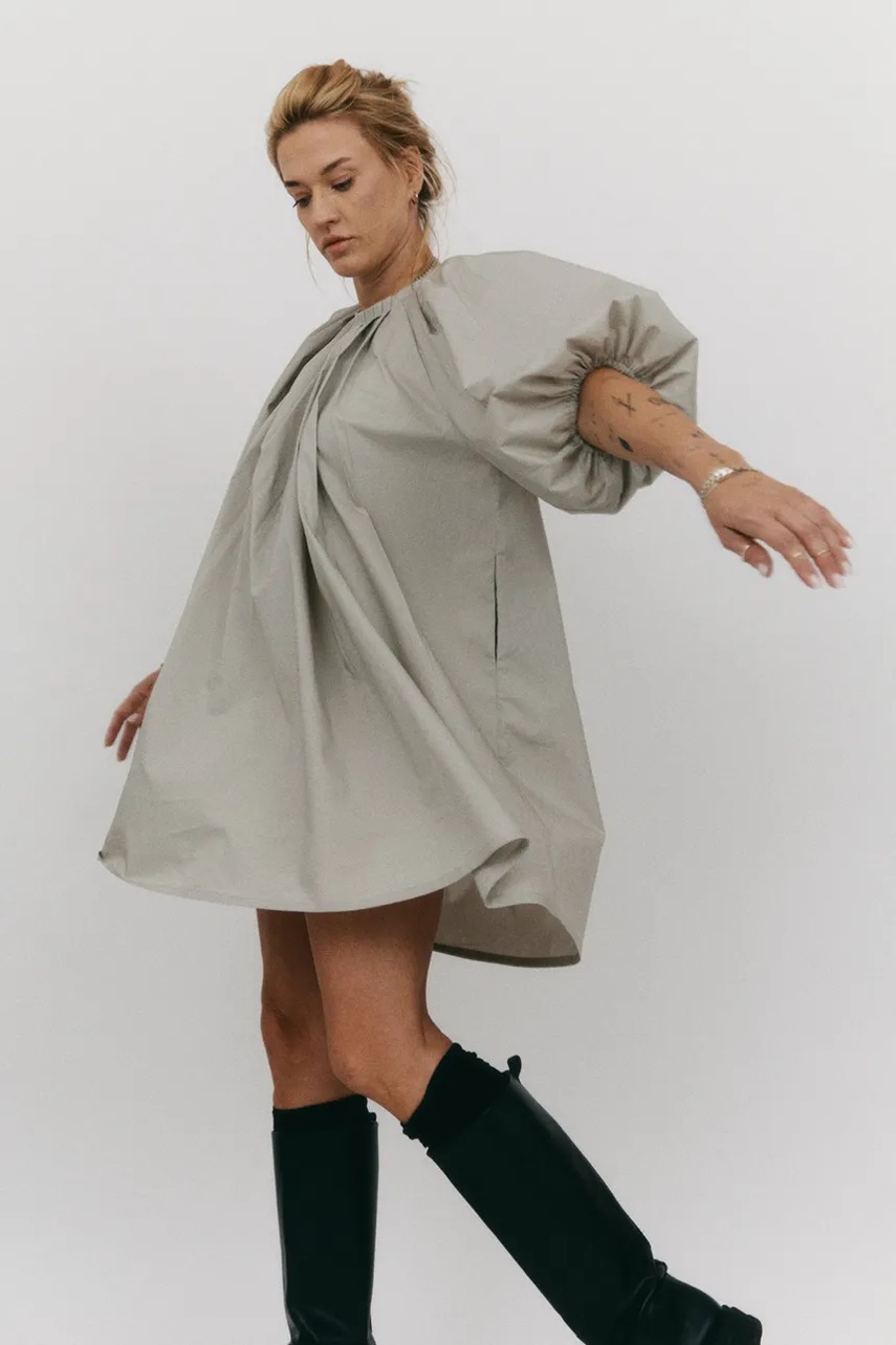 Сукня MUUV. колір сірий mini oversize