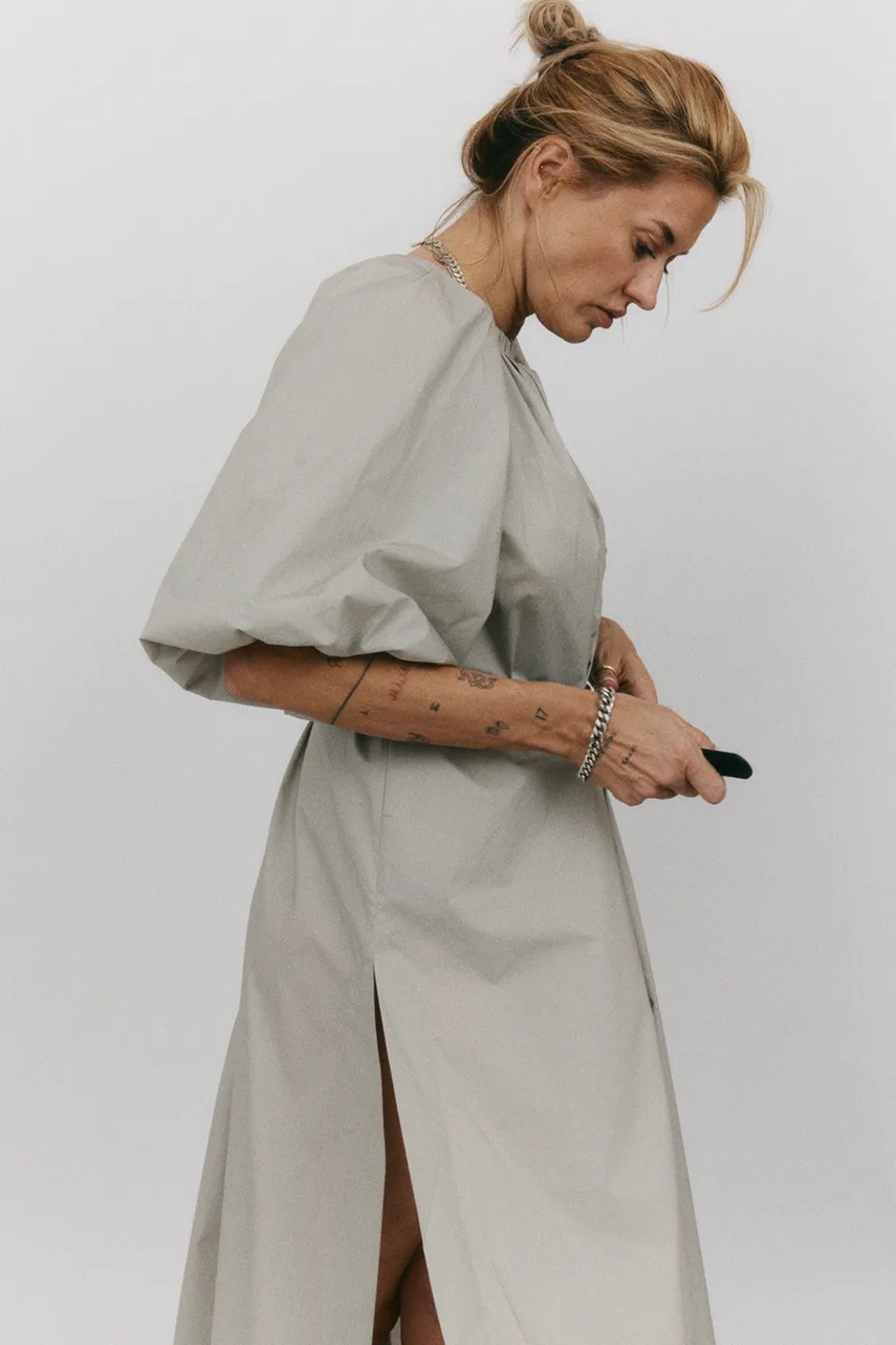 Βαμβακερό φόρεμα MUUV. BUFFLE φωτογραφία