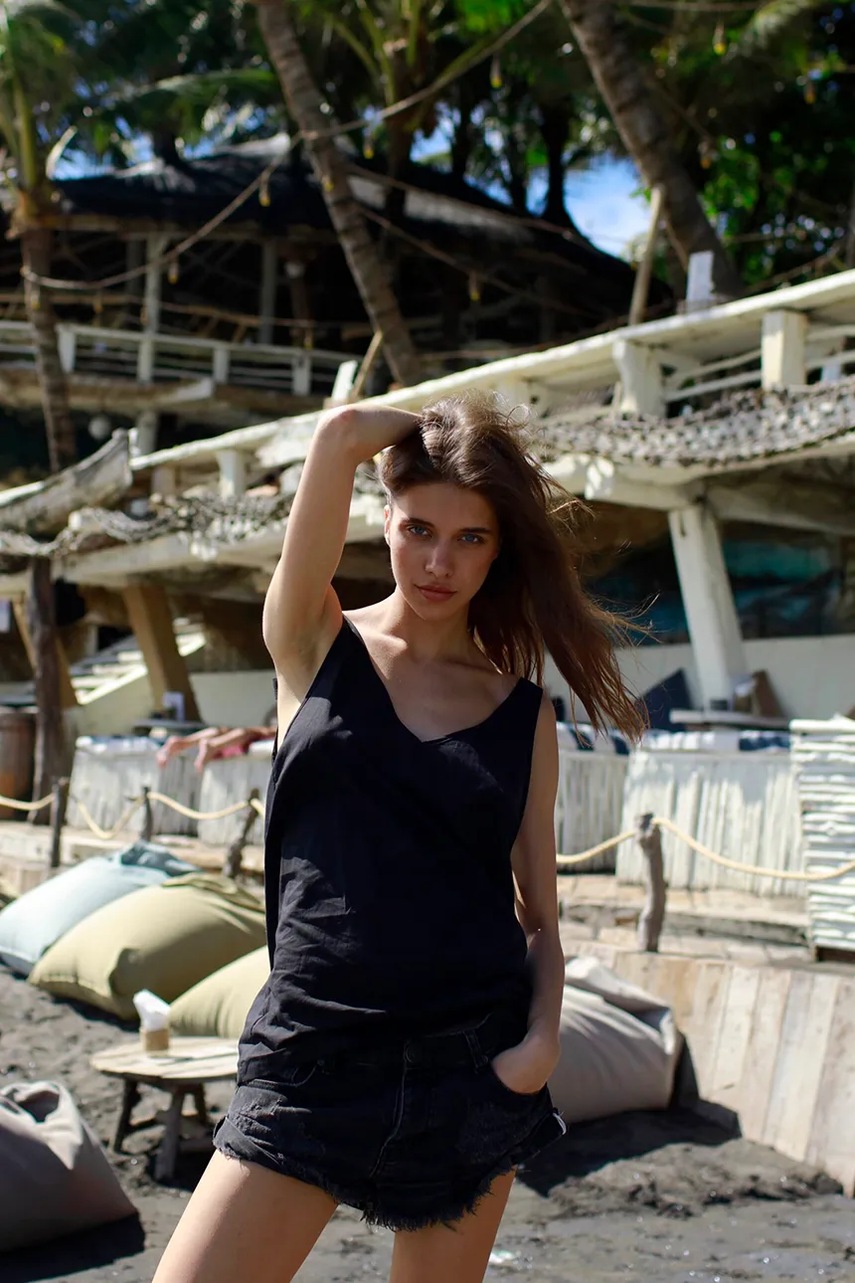 Βαμβακερό τοπ MUUV. φωτογραφία