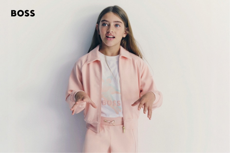 NOWOCZESNY CHARAKTER